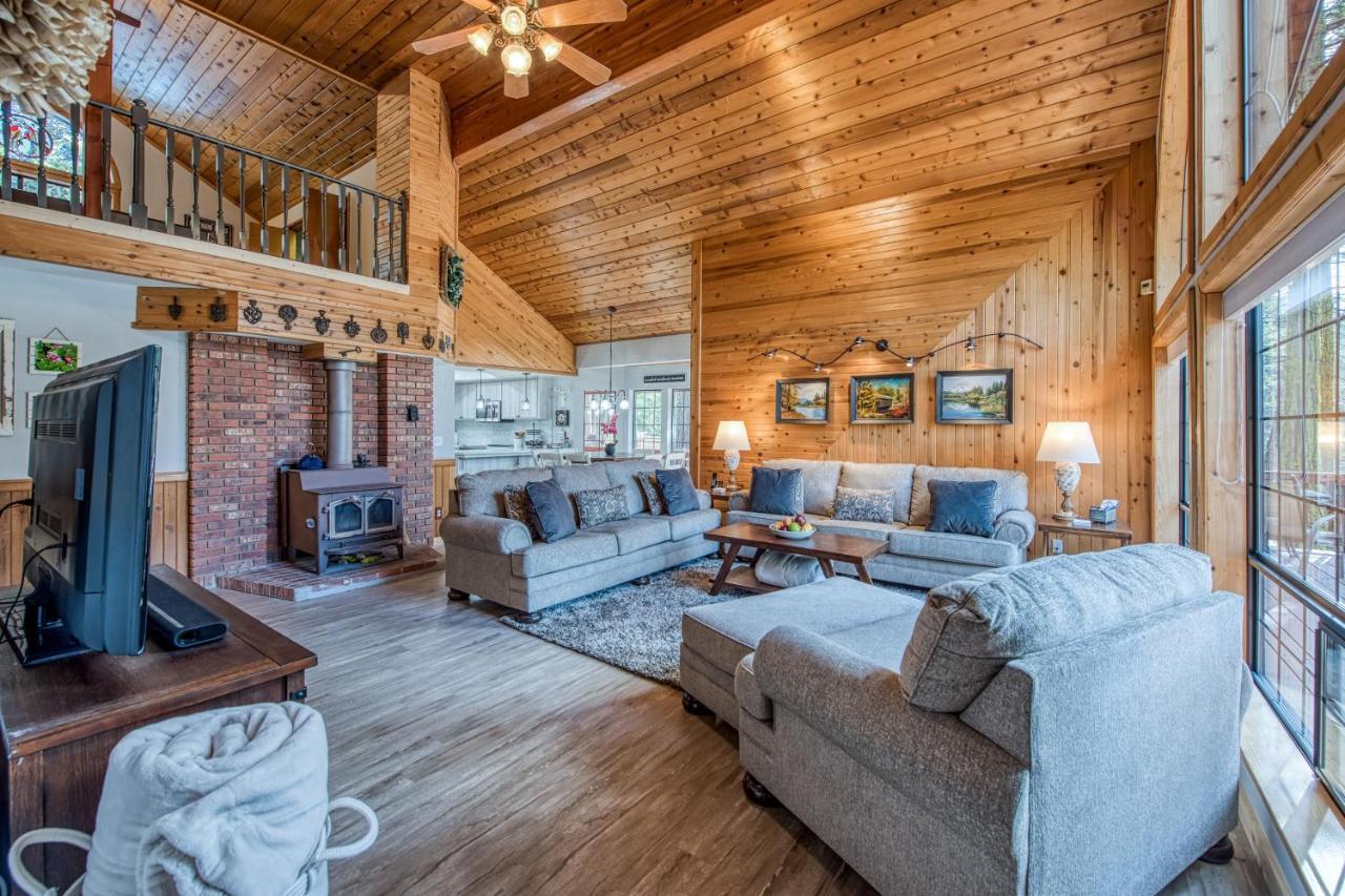 Apple Blossom Lodge シェイバー・レイク エクステリア 写真